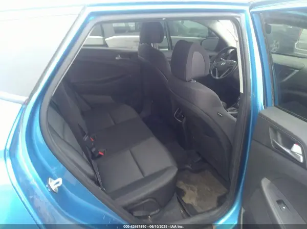 KM8J33AL4JU700907 2018 HYUNDAI TUCSON - Image 8