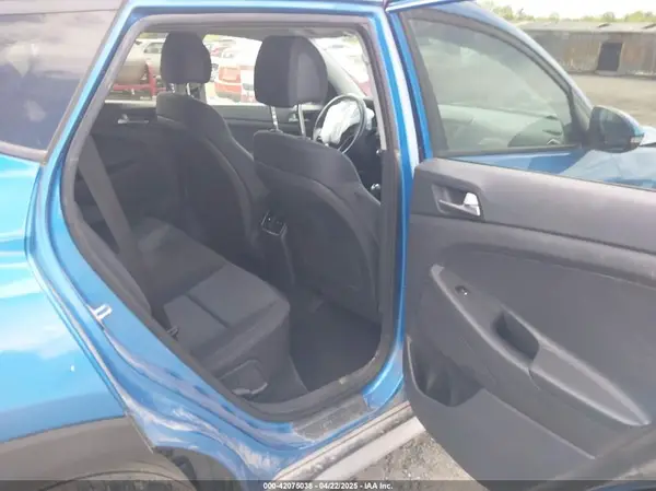 KM8J33AL4JU735110 2018 HYUNDAI TUCSON - Image 8