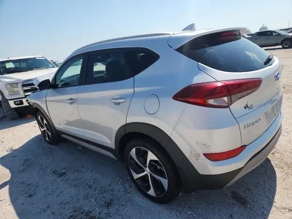 KM8J33AL4JU759794 2018 HYUNDAI TUCSON - Image 2
