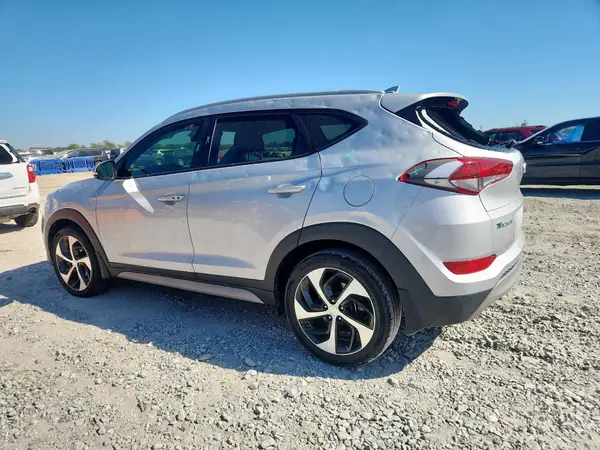 KM8J33AL4JU769984 2018 HYUNDAI TUCSON - Image 2
