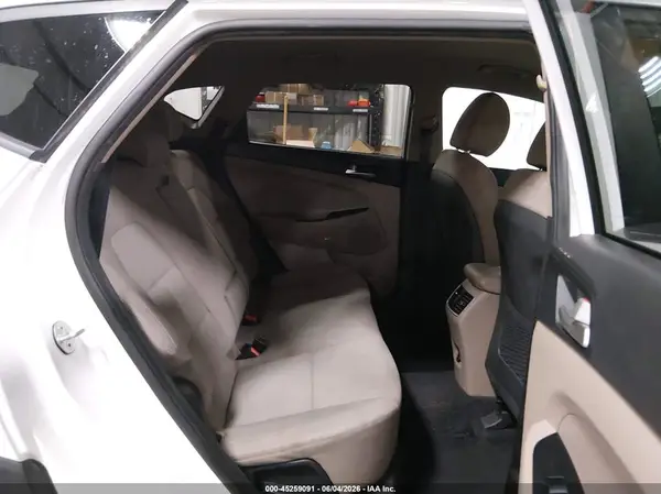KM8J33AL4KU002301 2019 HYUNDAI TUCSON - Image 8