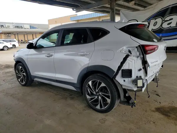 KM8J33AL4KU017882 2019 HYUNDAI TUCSON - Image 2