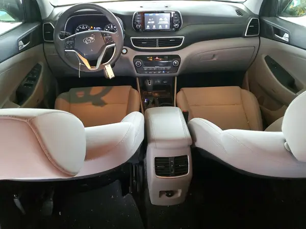 KM8J33AL4KU017882 2019 HYUNDAI TUCSON - Image 8