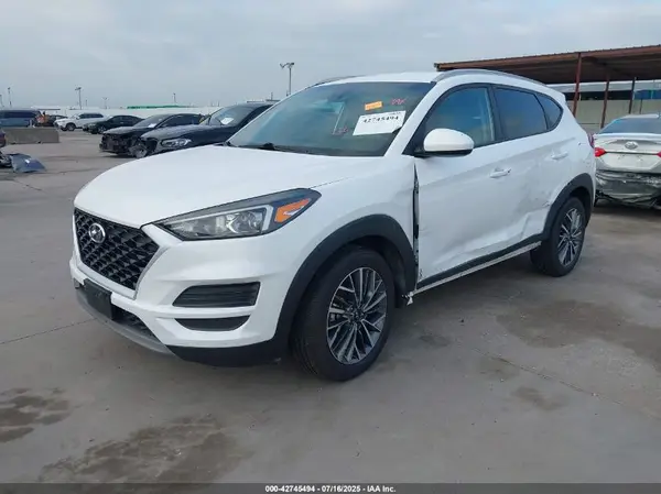KM8J33AL4KU033810 2019 HYUNDAI TUCSON - Image 2