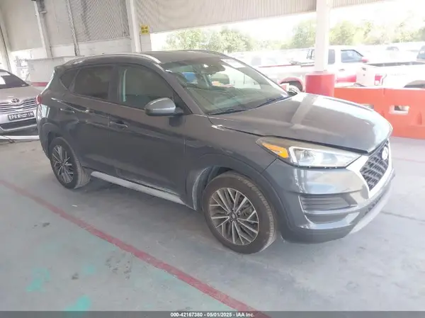 KM8J33AL4KU875529 2019 HYUNDAI TUCSON - Image 1