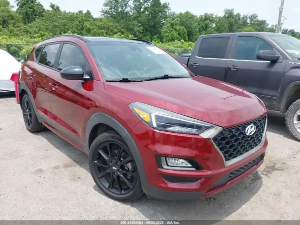 KM8J33AL4KU923983 2019 HYUNDAI TUCSON - Image 1