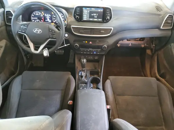 KM8J33AL4KU972715 2019 HYUNDAI TUCSON - Image 8