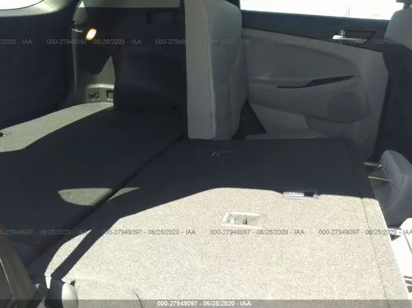KM8J33AL4KU982838 2019 HYUNDAI TUCSON - Image 8