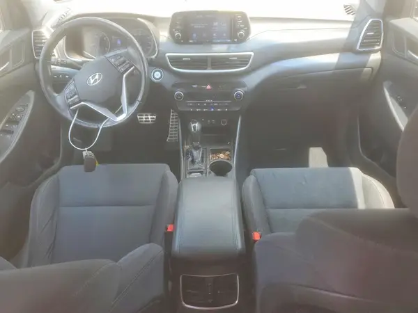 KM8J33AL4KU984766 2019 HYUNDAI TUCSON - Image 8