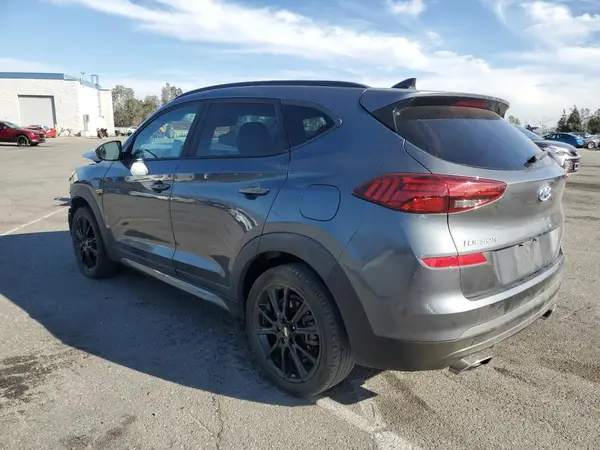 KM8J33AL4KU988588 2019 HYUNDAI TUCSON - Image 2