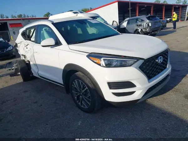 KM8J33AL4KU991829 2019 HYUNDAI TUCSON - Image 1