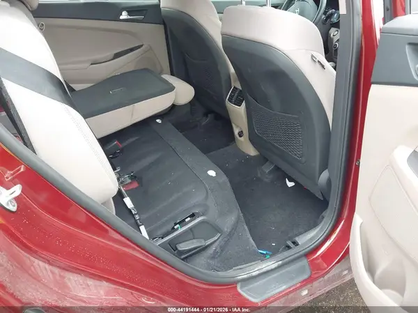 KM8J33AL4LU126182 2020 HYUNDAI TUCSON - Image 8