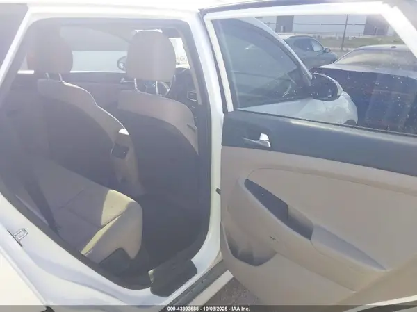 KM8J33AL4LU163054 2020 HYUNDAI TUCSON - Image 8