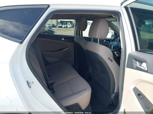 KM8J33AL4LU214892 2020 HYUNDAI TUCSON - Image 8