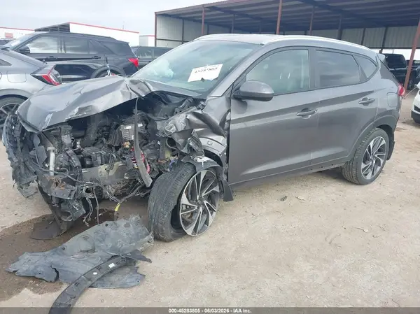 KM8J33AL4LU276972 2020 HYUNDAI TUCSON - Image 2