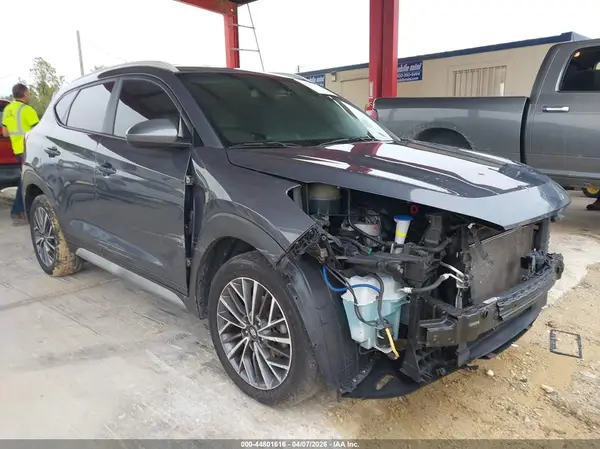 KM8J33AL4MU289819 2021 HYUNDAI TUCSON - Image 1