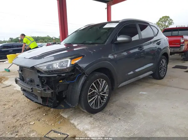 KM8J33AL4MU289819 2021 HYUNDAI TUCSON - Image 2