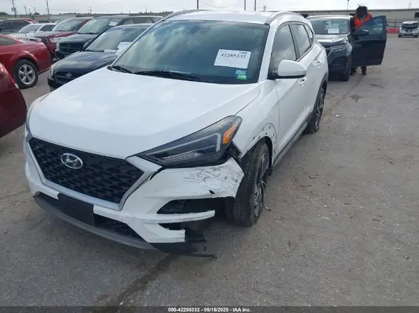 KM8J33AL4MU313925 2021 HYUNDAI TUCSON - Image 2