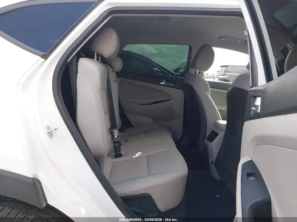 KM8J33AL4MU336296 2021 HYUNDAI TUCSON - Image 8