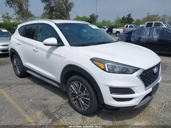 KM8J33AL5KU021603 2019 HYUNDAI TUCSON - Image 1