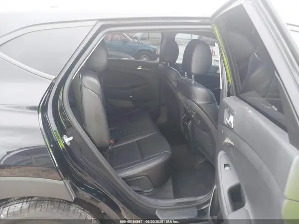 KM8J33AL5KU028180 2019 HYUNDAI TUCSON - Image 8