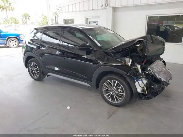 KM8J33AL5KU847920 2019 HYUNDAI TUCSON - Image 1