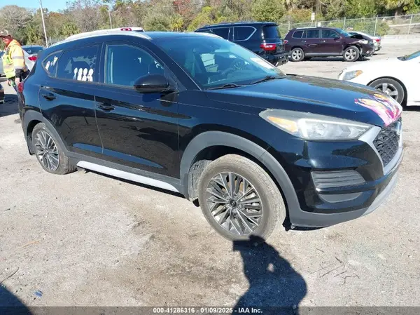 KM8J33AL5KU902933 2019 HYUNDAI TUCSON - Image 1