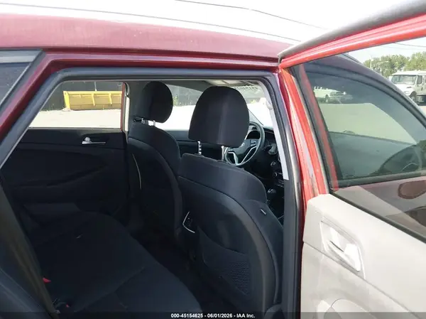 KM8J33AL5KU917352 2019 HYUNDAI TUCSON - Image 8