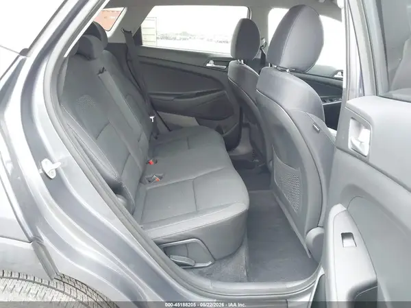 KM8J33AL5KU951775 2019 HYUNDAI TUCSON - Image 8