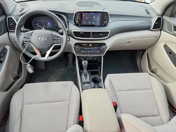 KM8J33AL5KU958967 2019 HYUNDAI TUCSON - Image 8