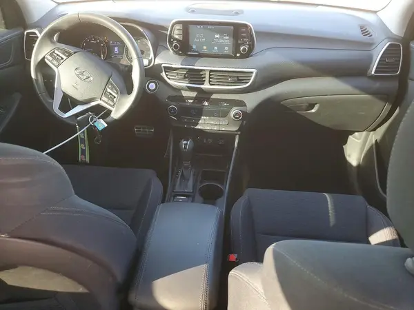 KM8J33AL5KU961559 2019 HYUNDAI TUCSON - Image 8