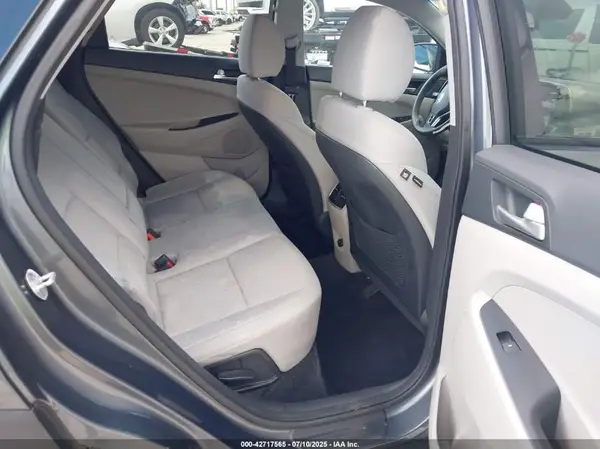 KM8J33AL5KU963246 2019 HYUNDAI TUCSON - Image 8