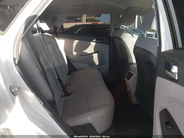 KM8J33AL5KU967037 2019 HYUNDAI TUCSON - Image 8