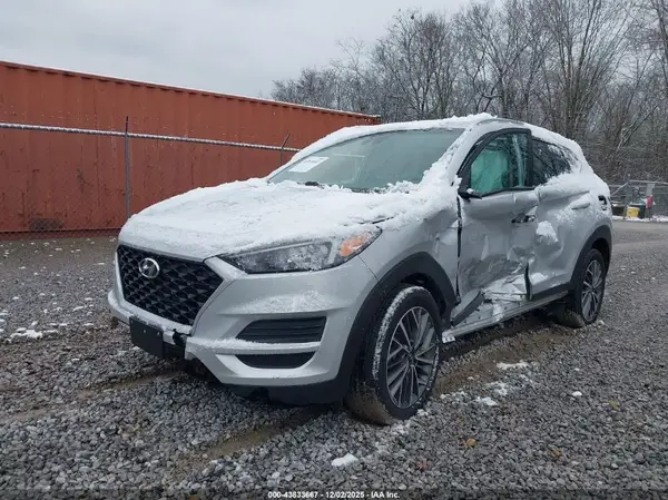 KM8J33AL5KU980127 2019 HYUNDAI TUCSON - Image 2