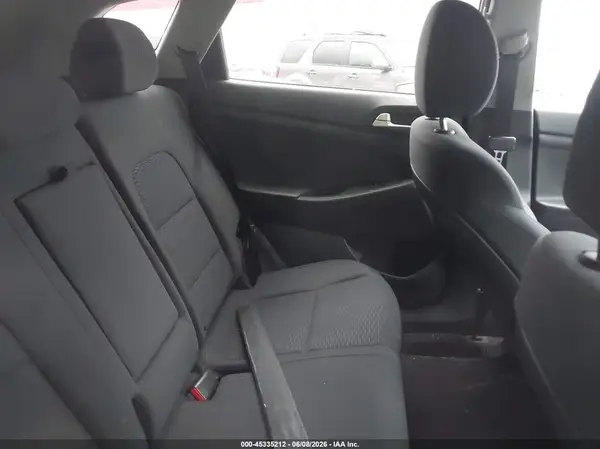 KM8J33AL5KU982928 2019 HYUNDAI TUCSON - Image 8
