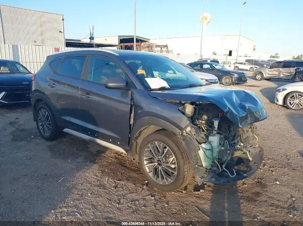 KM8J33AL5KU985960 2019 HYUNDAI TUCSON - Image 1