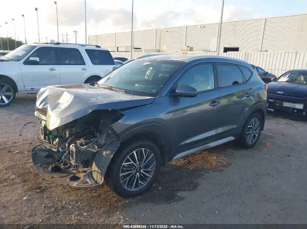 KM8J33AL5KU985960 2019 HYUNDAI TUCSON - Image 2