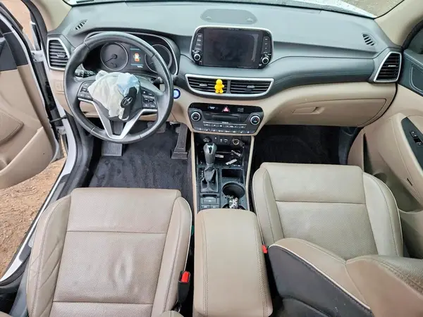 KM8J33AL5KU996070 2019 HYUNDAI TUCSON - Image 8
