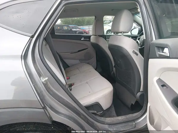 KM8J33AL5LU256259 2020 HYUNDAI TUCSON - Image 8