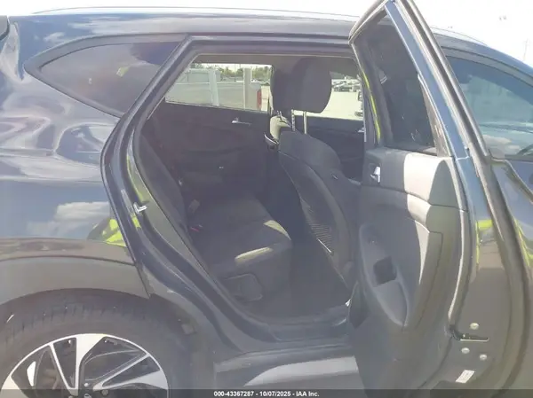 KM8J33AL5LU270680 2020 HYUNDAI TUCSON - Image 8