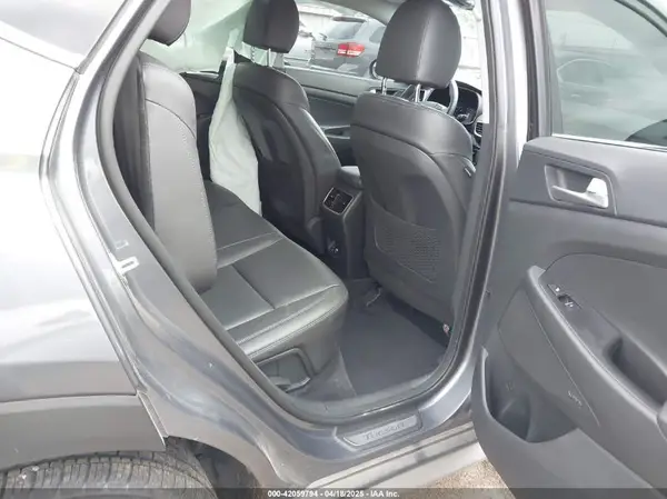 KM8J33AL5MU328739 2021 HYUNDAI TUCSON - Image 8