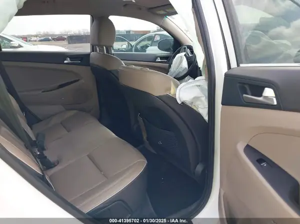 KM8J33AL5MU410311 2021 HYUNDAI TUCSON - Image 8