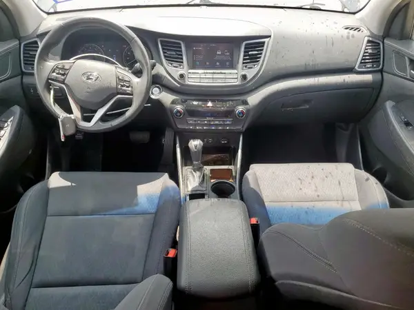 KM8J33AL6JU686301 2018 HYUNDAI TUCSON - Image 8