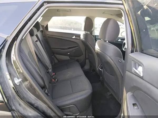 KM8J33AL6KU027054 2019 HYUNDAI TUCSON - Image 8