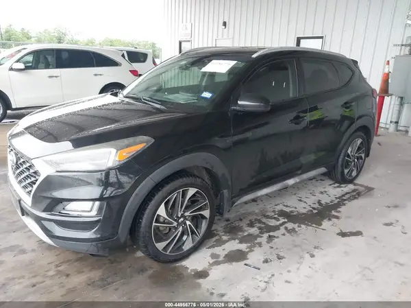 KM8J33AL6KU874138 2019 HYUNDAI TUCSON - Image 2