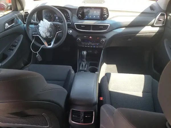 KM8J33AL6KU877587 2019 HYUNDAI TUCSON - Image 8