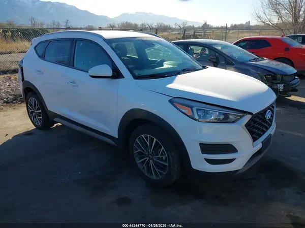 KM8J33AL6KU946102 2019 HYUNDAI TUCSON - Image 1