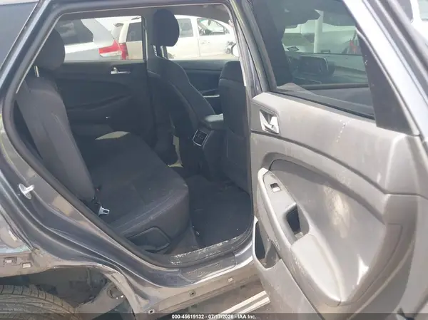 KM8J33AL6KU980766 2019 HYUNDAI TUCSON - Image 8