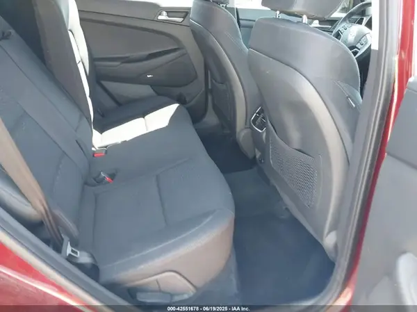 KM8J33AL6KU980864 2019 HYUNDAI TUCSON - Image 8