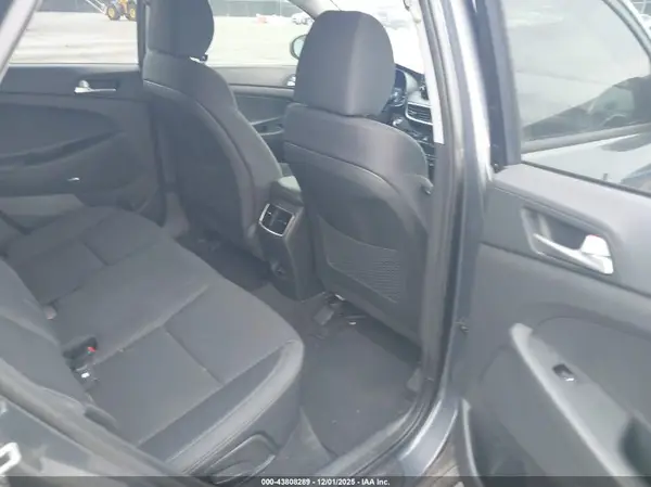 KM8J33AL6LU239552 2020 HYUNDAI TUCSON - Image 8